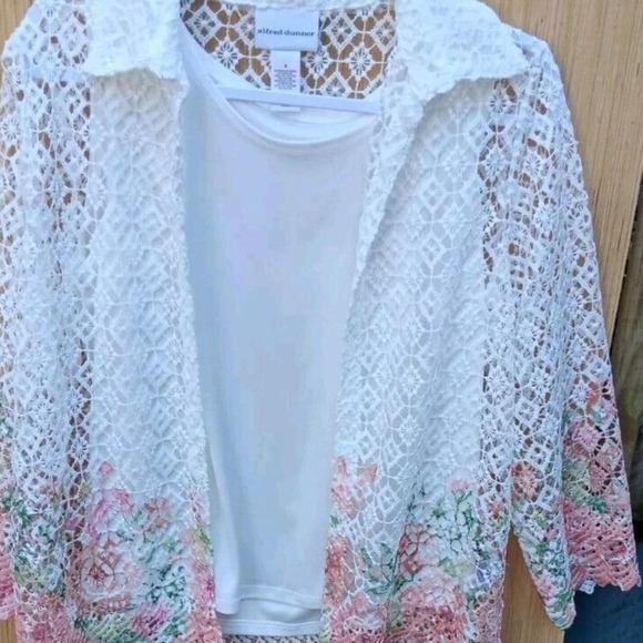Alfred Dunner SZ S Soft Spoken Layered Blouse‎ White Tank/Crochet Cover Pink - Picture 1 of 6